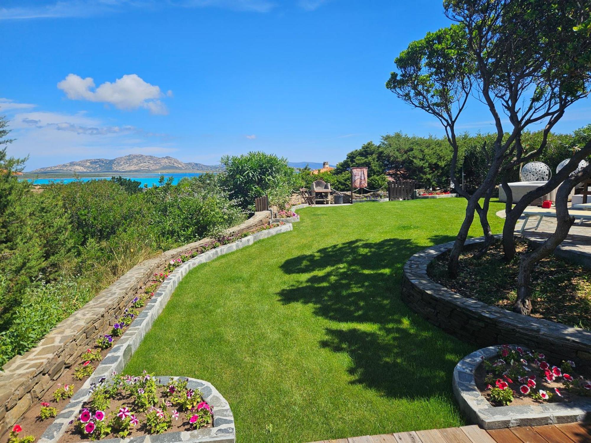 Villa Boat - In Front Of The Sea Stintino Exterior photo